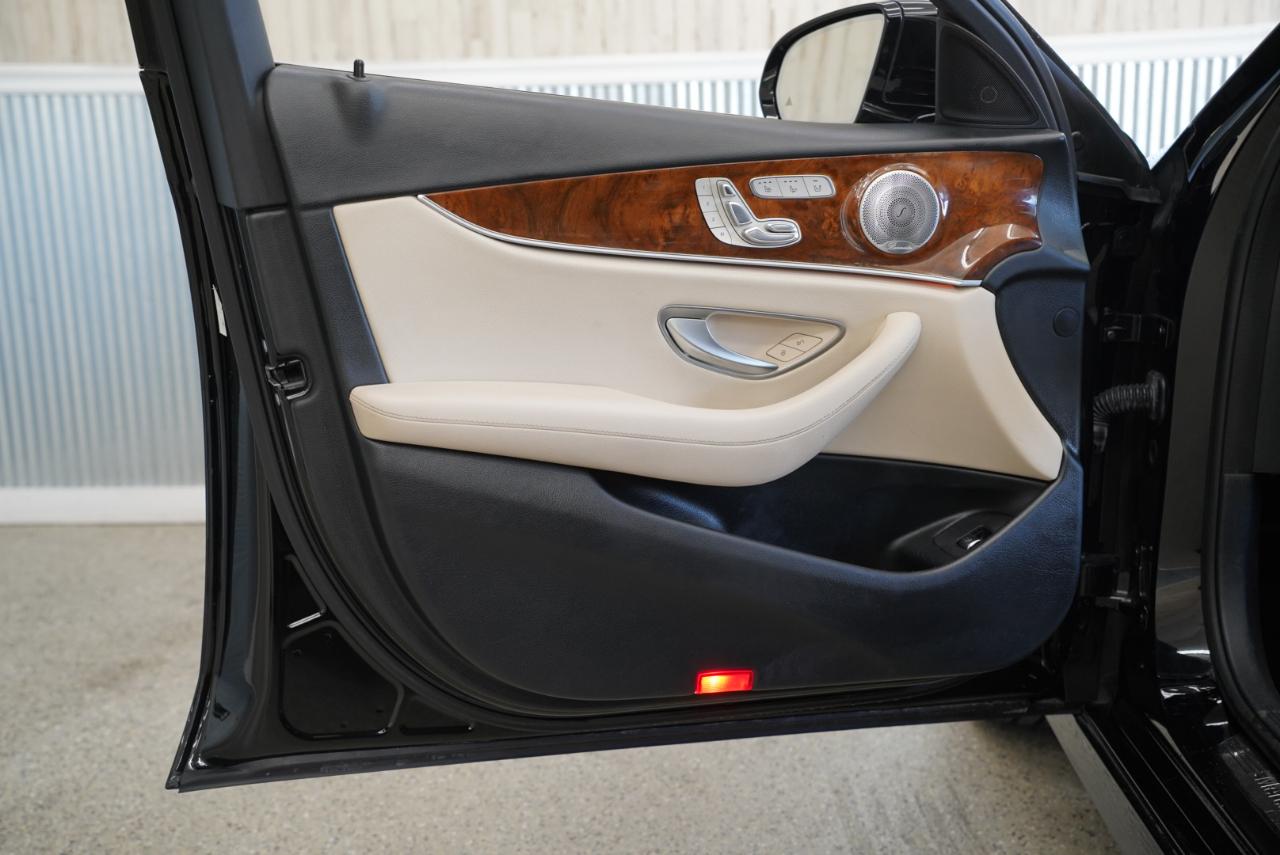 Mercedes-Benz E-Class E 300 Luxury 4MATIC Sedan 2017