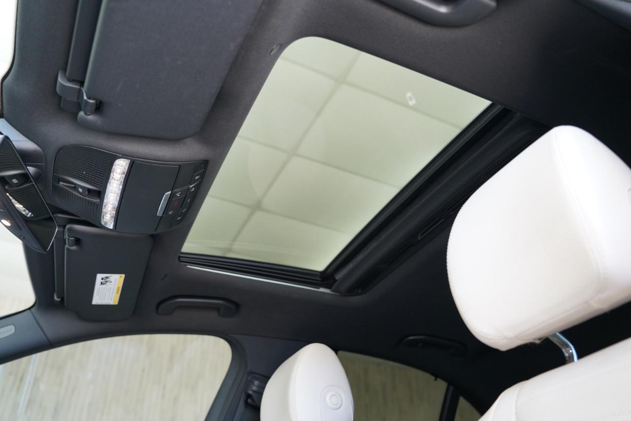 Mercedes-Benz E-Class E 300 Luxury 4MATIC Sedan 2017