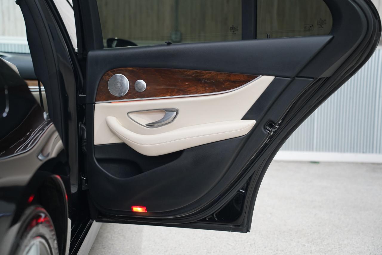 Mercedes-Benz E-Class E 300 Luxury 4MATIC Sedan 2017