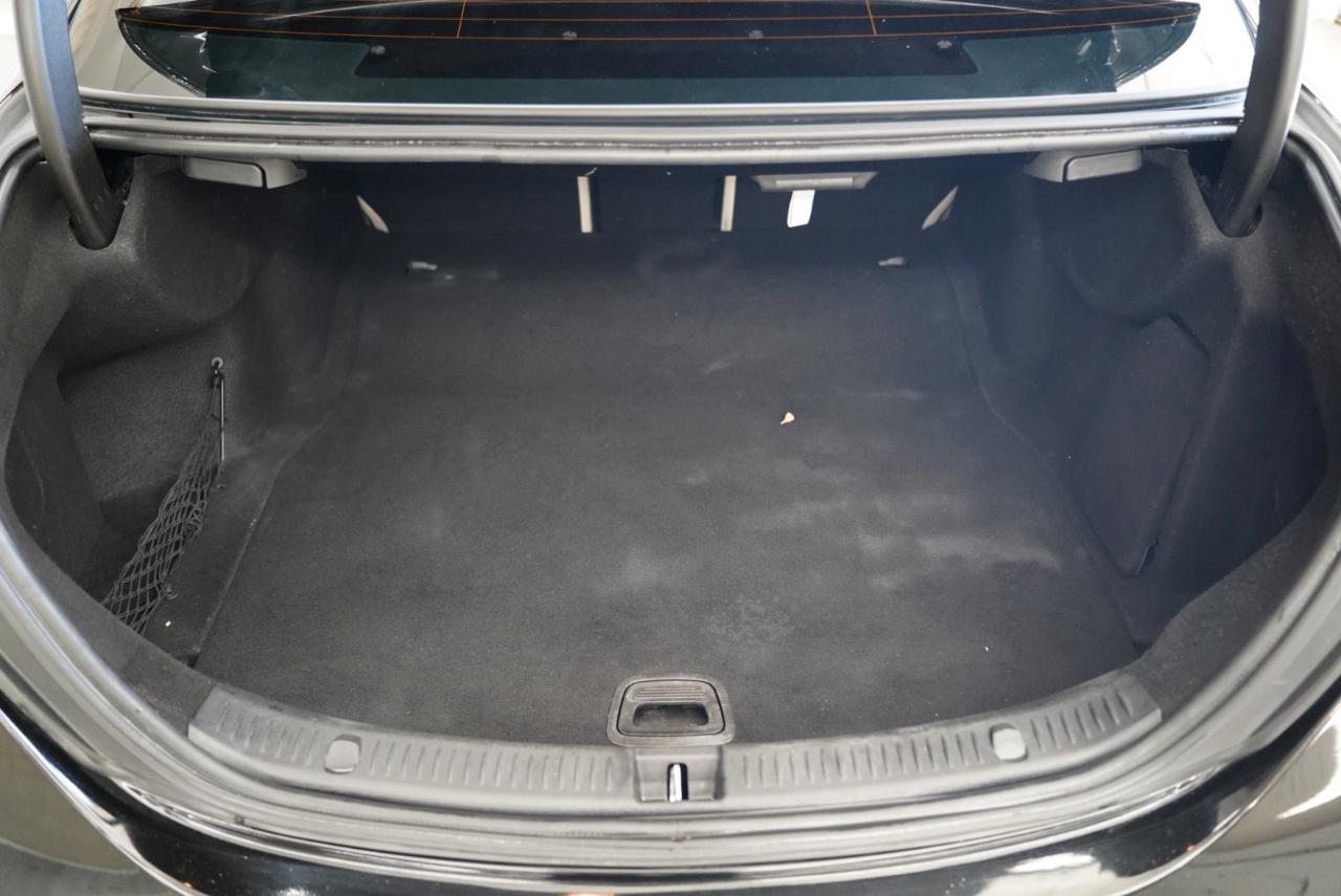 Mercedes-Benz E-Class E 300 Luxury 4MATIC Sedan 2017