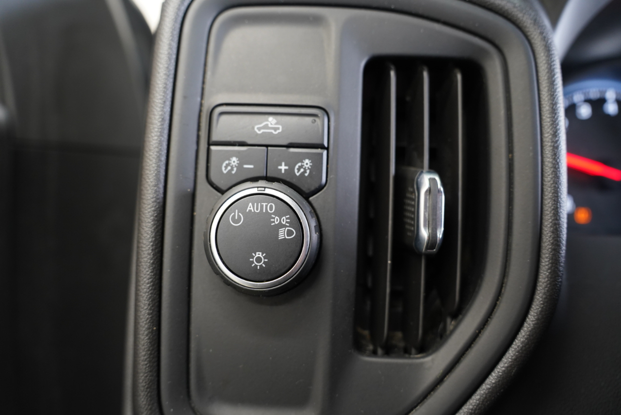 Chevrolet Silverado 1500 LTD 2WD Crew Cab 147" Custom 2022