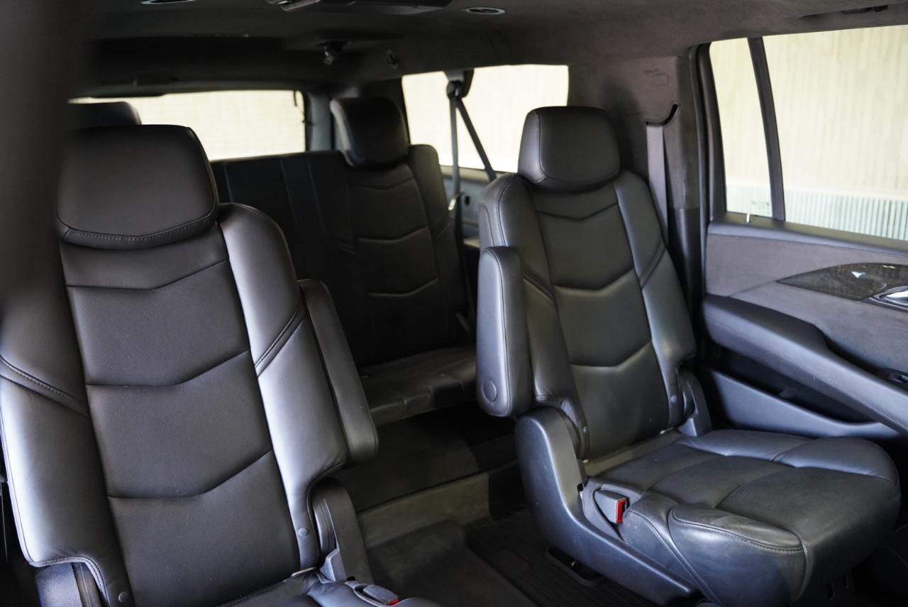 Cadillac Escalade ESV 4WD 4dr Platinum 2019