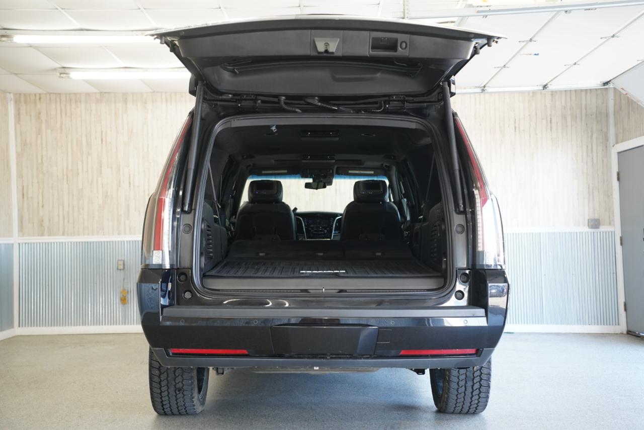 Cadillac Escalade ESV 4WD 4dr Platinum 2019