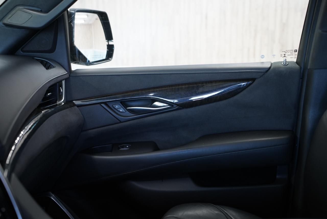 Cadillac Escalade ESV 4WD 4dr Platinum 2019