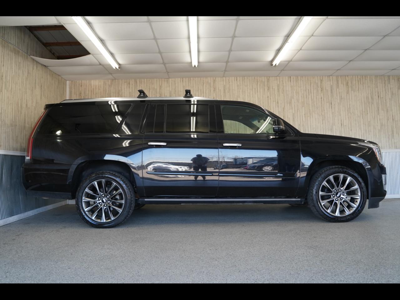 Cadillac Escalade ESV 4WD 4dr Platinum 2019