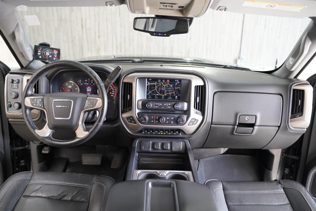 GMC Sierra 2500HD 4WD Crew Cab 153.7" Denali 2015