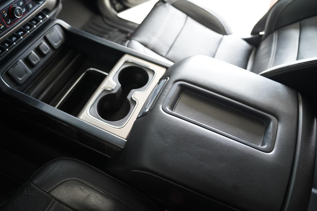 GMC Sierra 2500HD 4WD Crew Cab 153.7" Denali 2015