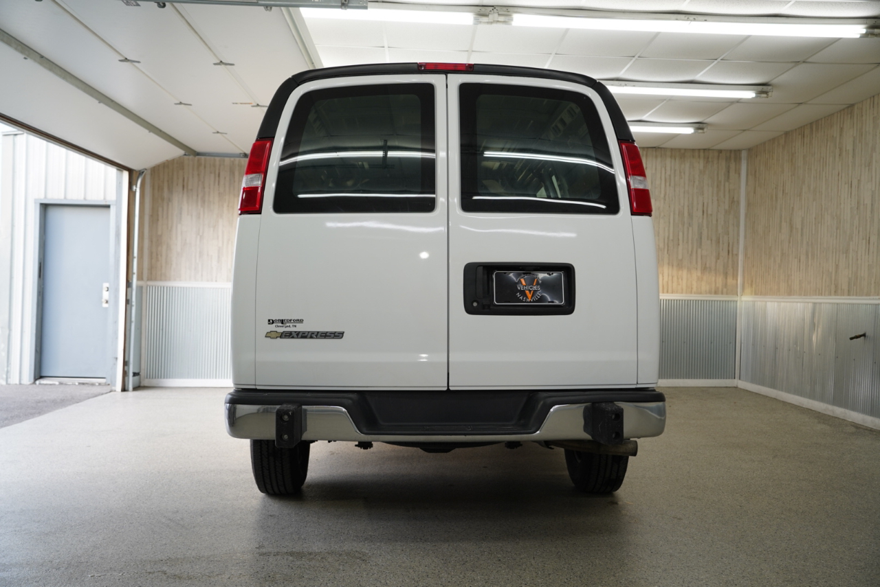 Chevrolet Express Cargo Van RWD 2500 135" 2023