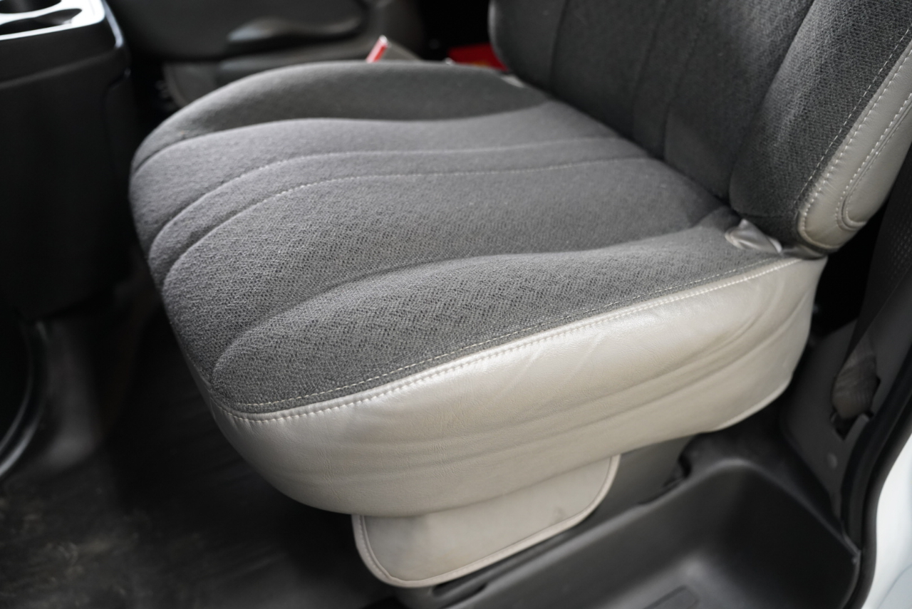 Chevrolet Express Cargo Van RWD 2500 135" 2023