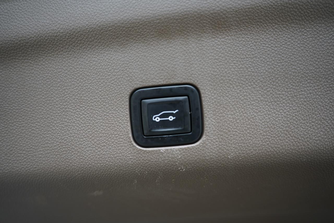 GMC Yukon 4WD 4dr Denali 2021