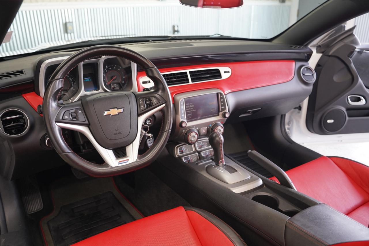 Chevrolet Camaro 2dr Conv SS w/2SS 2015