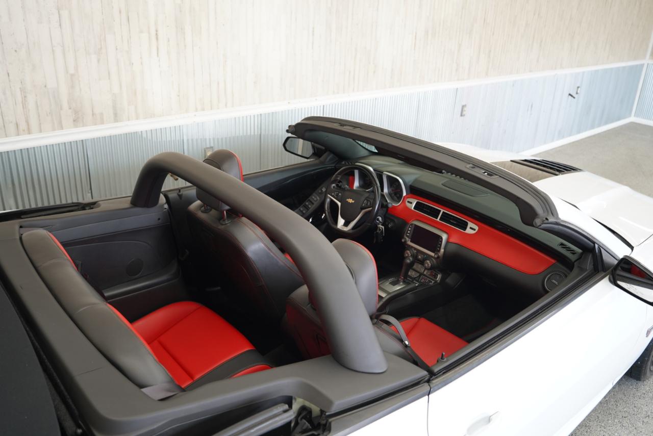 Chevrolet Camaro 2dr Conv SS w/2SS 2015