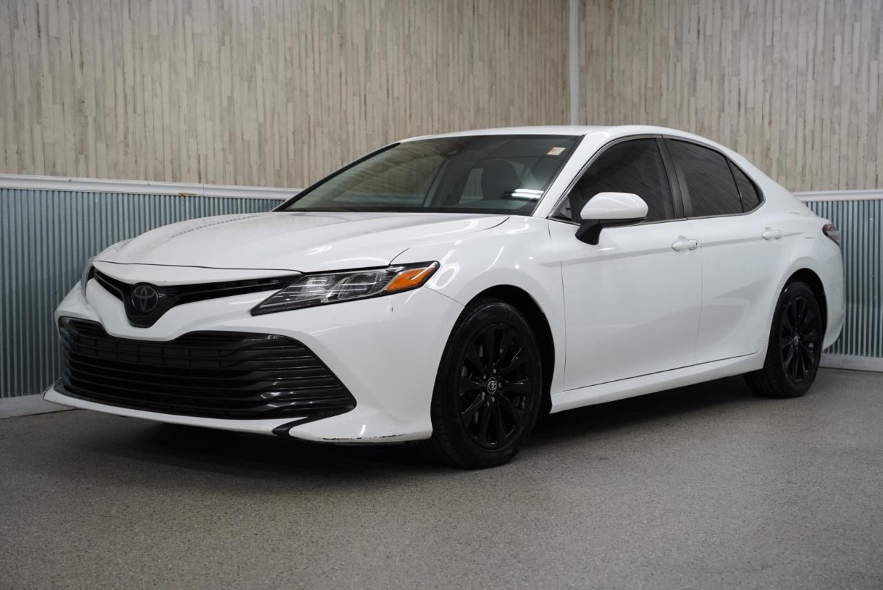 Toyota Camry  2019