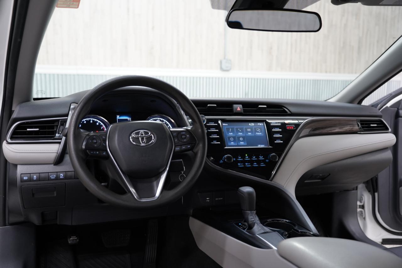 Toyota Camry  2019