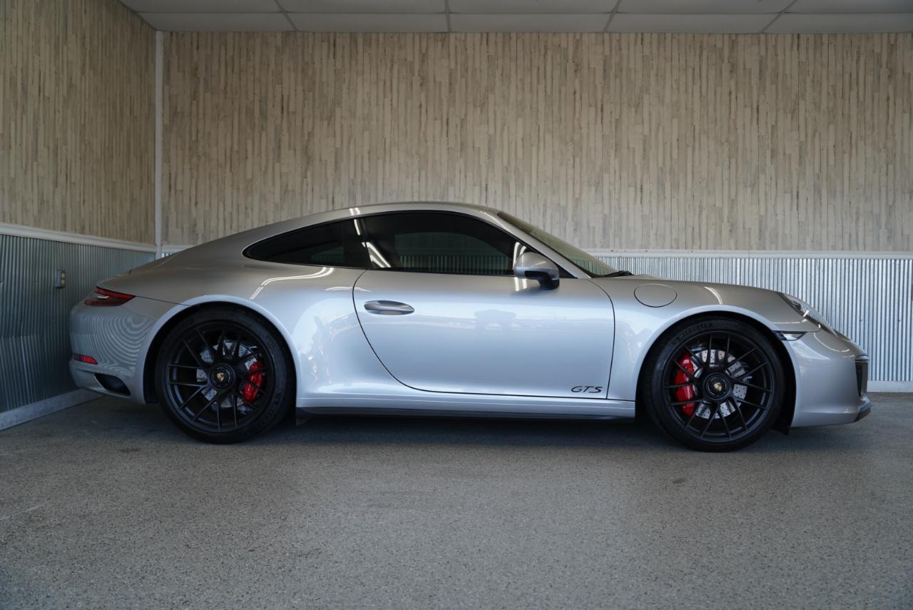 Porsche 911 Carrera 4 GTS 2019