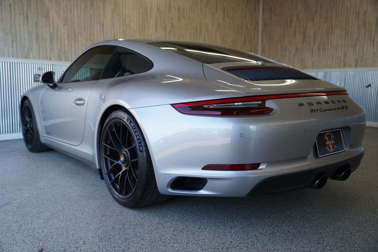 Porsche 911 Carrera 4 GTS 2019