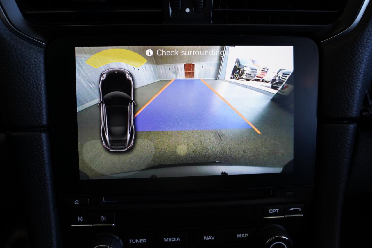 Porsche 911 Carrera 4 GTS 2019