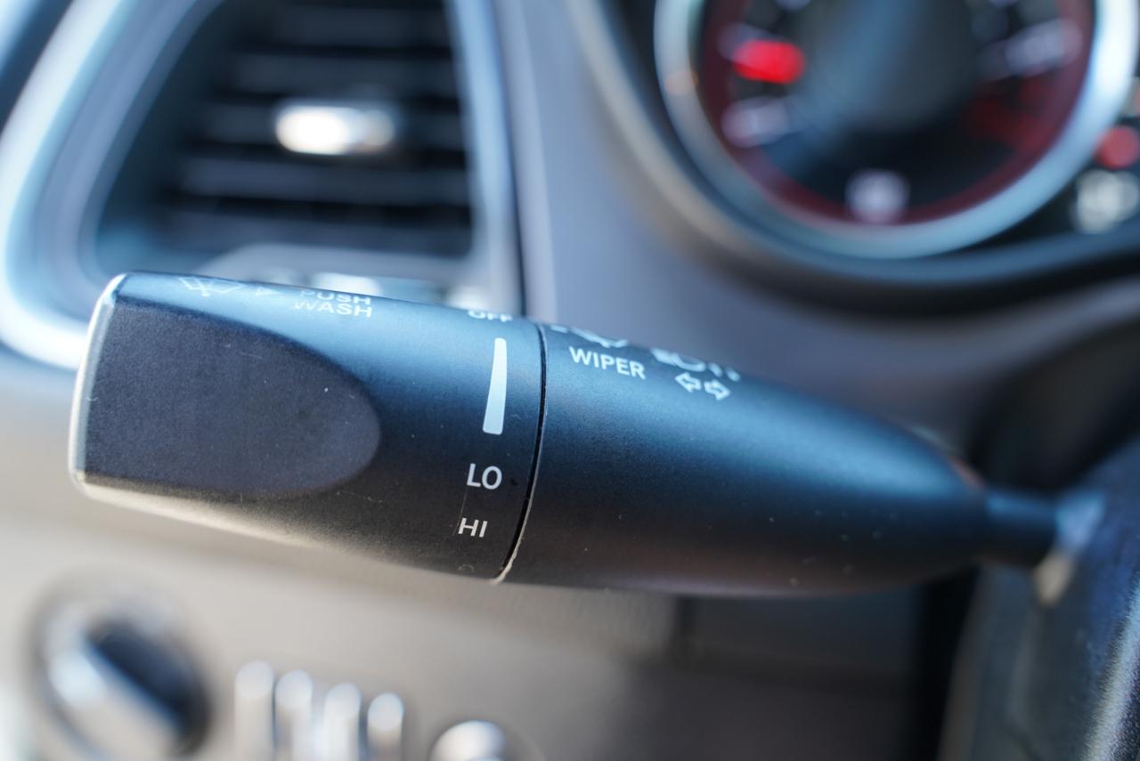 Dodge Challenger SXT RWD 2019