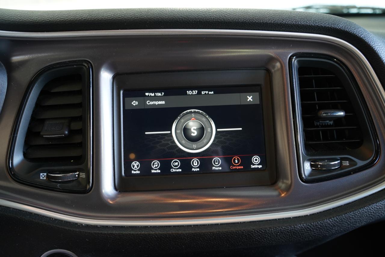 Dodge Challenger SXT RWD 2019