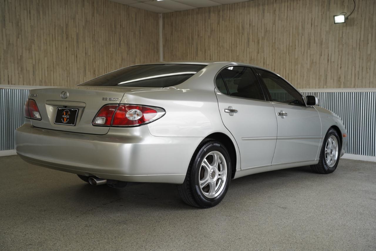Lexus ES 300 4dr Sdn 2003