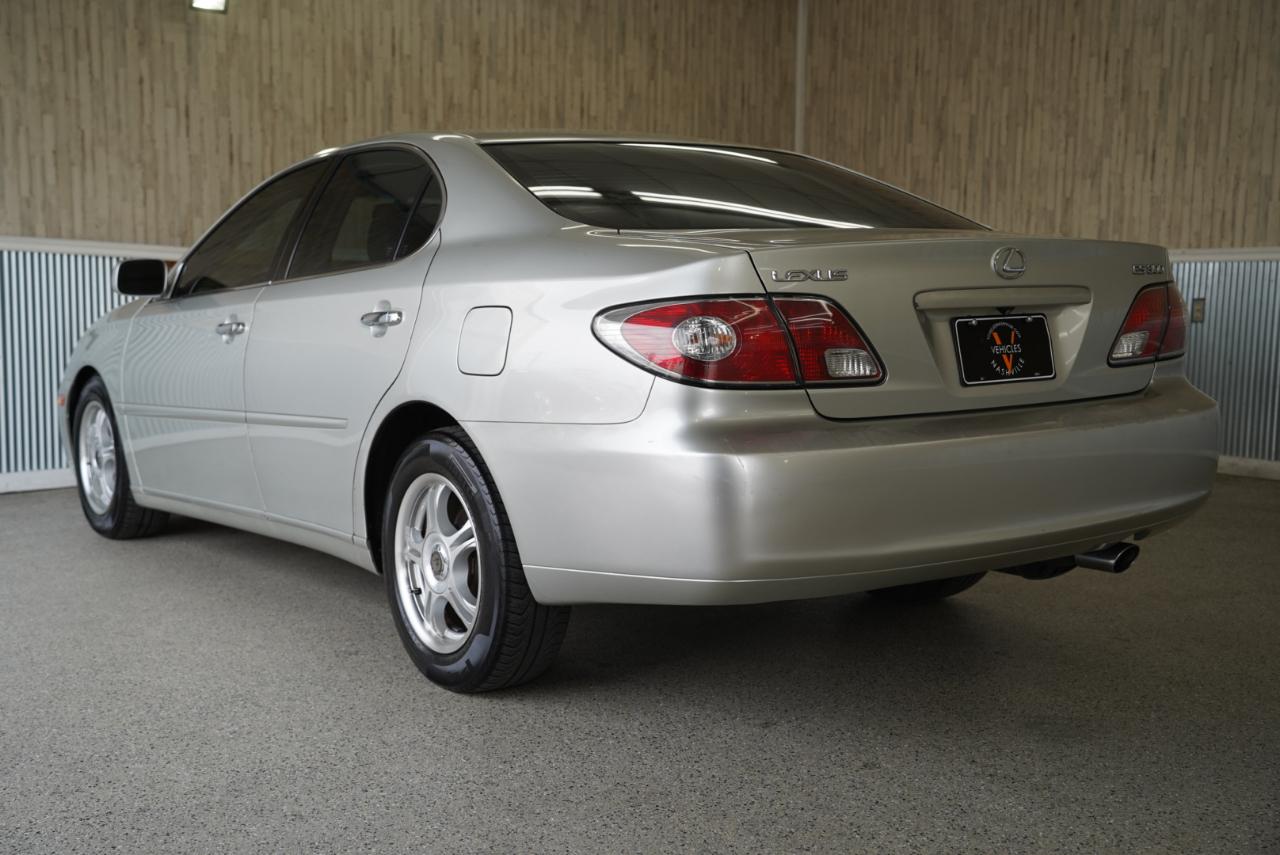 Lexus ES 300 4dr Sdn 2003