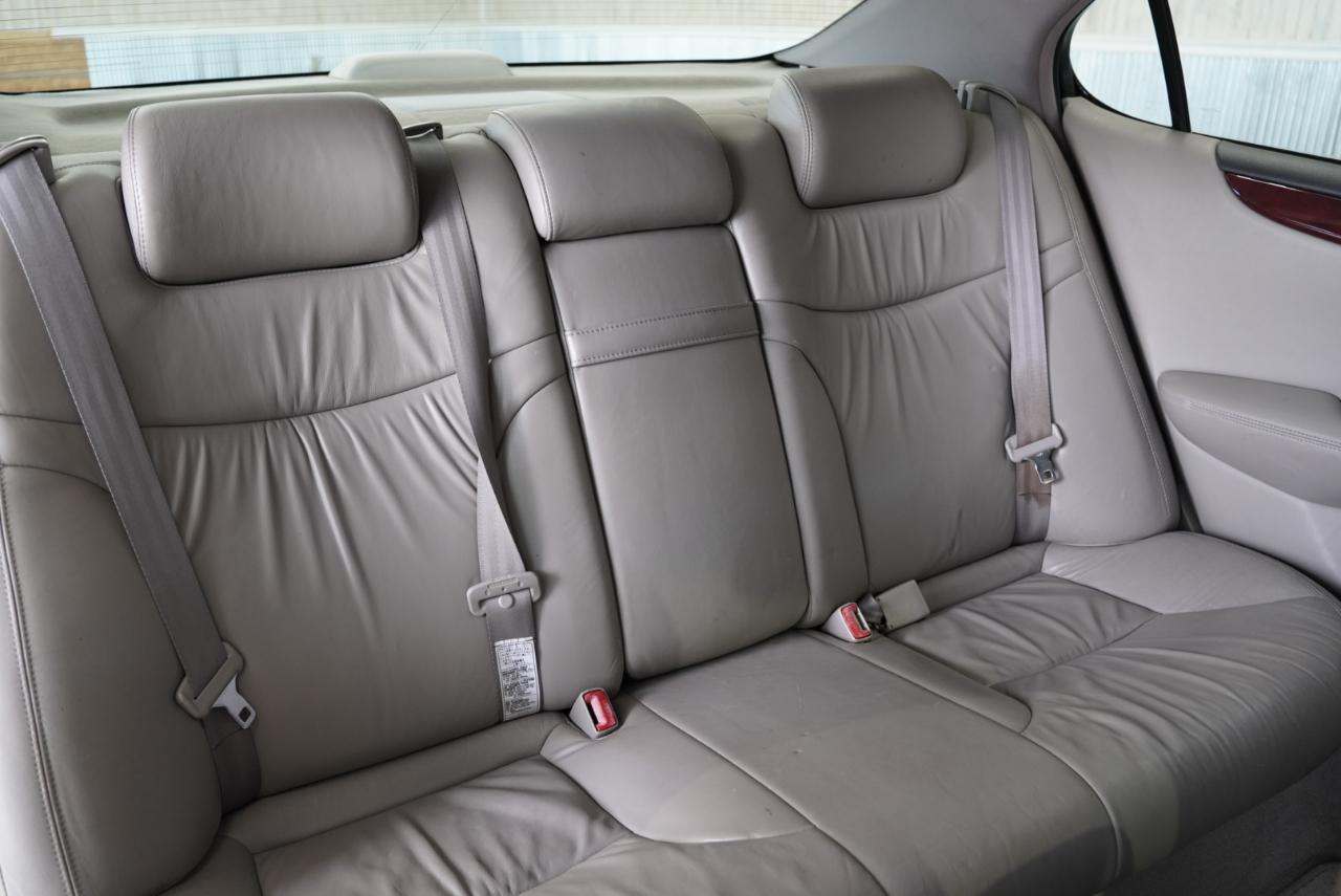 Lexus ES 300 4dr Sdn 2003