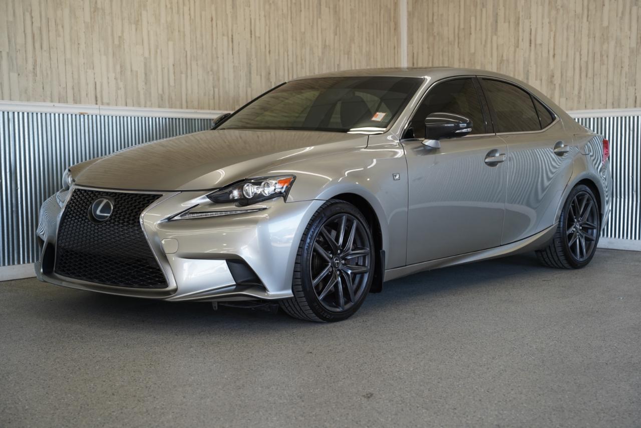 Lexus IS 300  2016