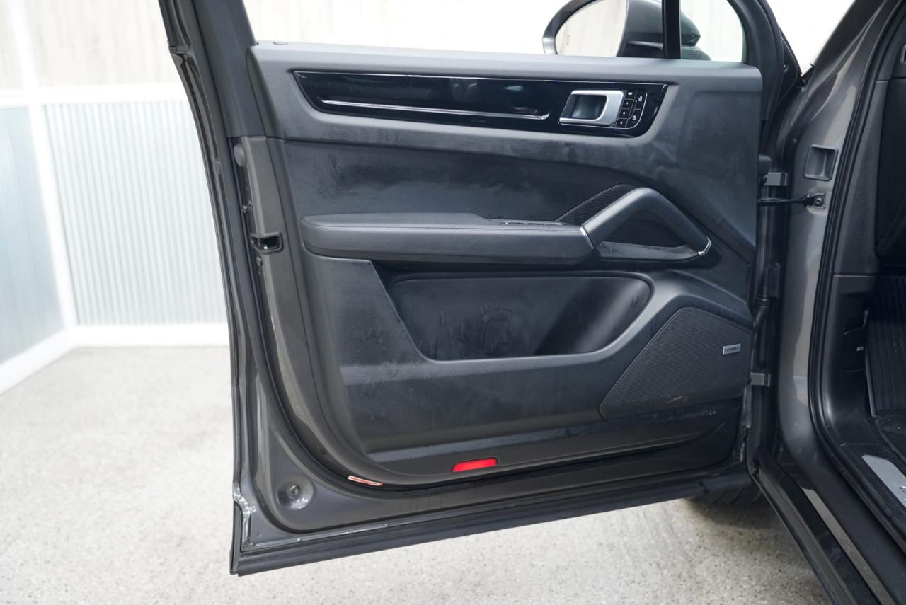 Porsche Cayenne AWD 2021