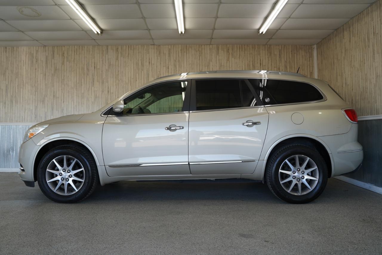 Buick Enclave FWD 4dr Leather 2016