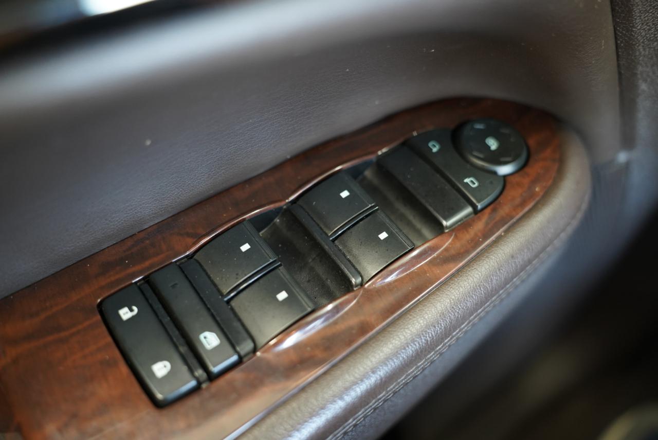 Buick Enclave FWD 4dr Leather 2016