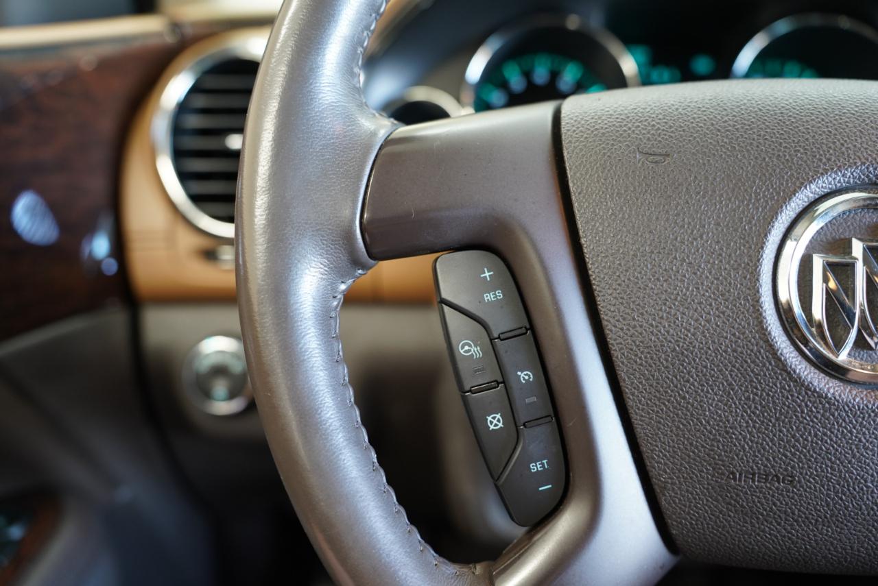 Buick Enclave FWD 4dr Leather 2016