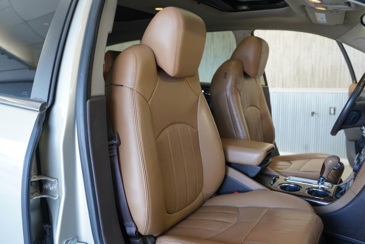 Buick Enclave FWD 4dr Leather 2016