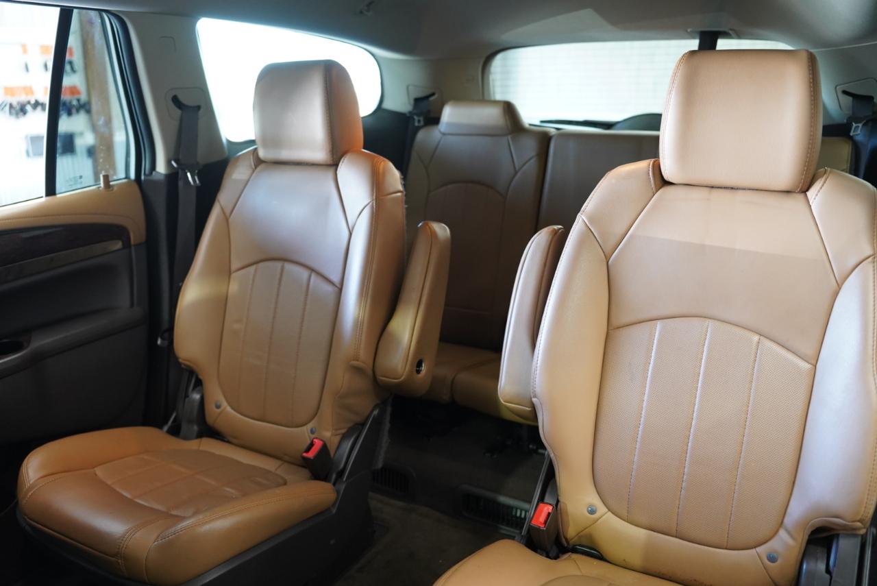 Buick Enclave FWD 4dr Leather 2016