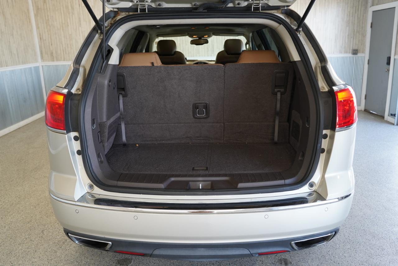 Buick Enclave FWD 4dr Leather 2016