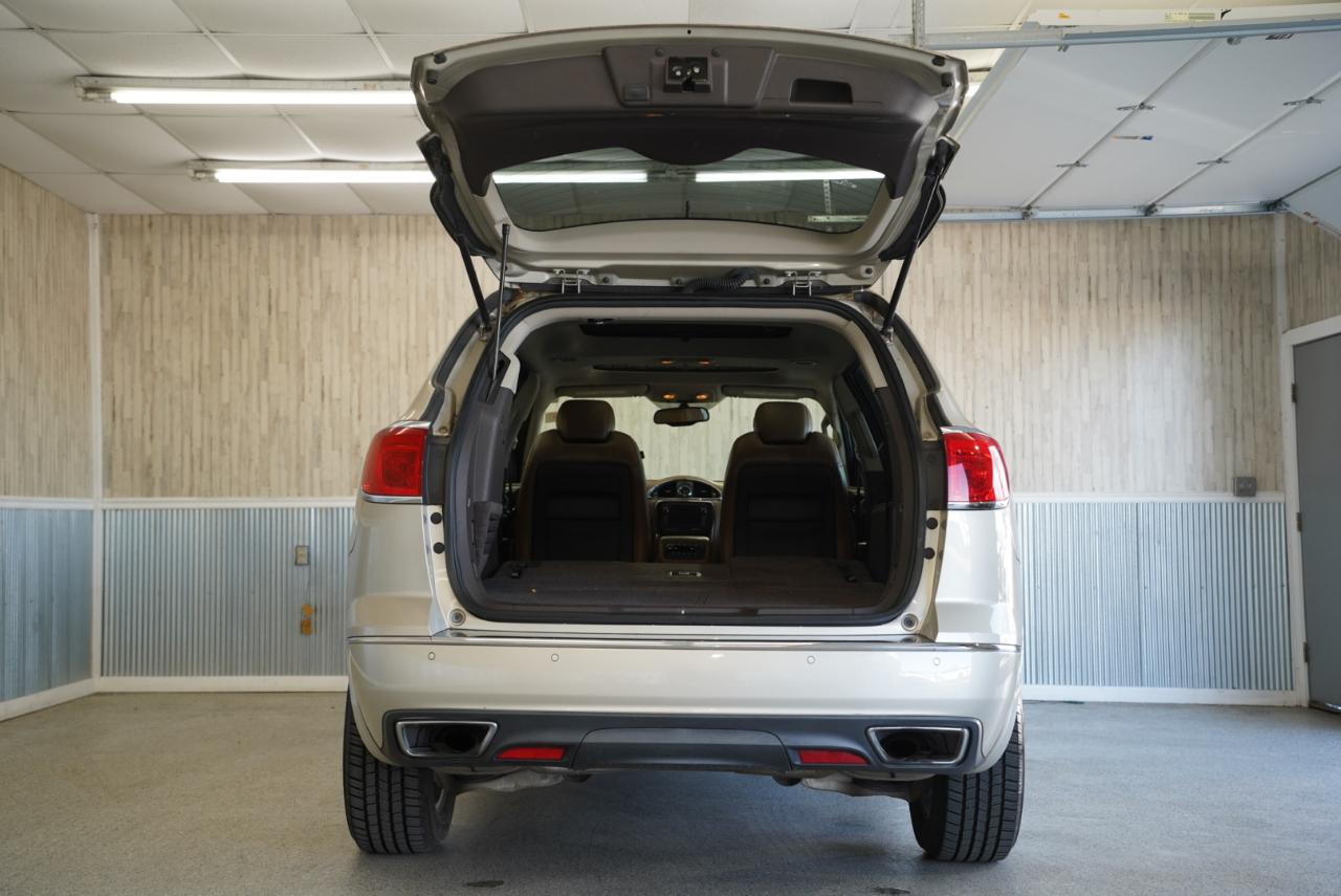 Buick Enclave FWD 4dr Leather 2016