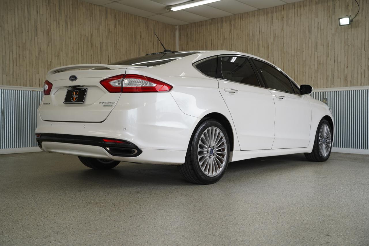Ford Fusion 4dr Sdn Titanium FWD 2015