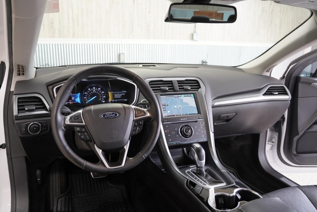 Ford Fusion 4dr Sdn Titanium FWD 2015