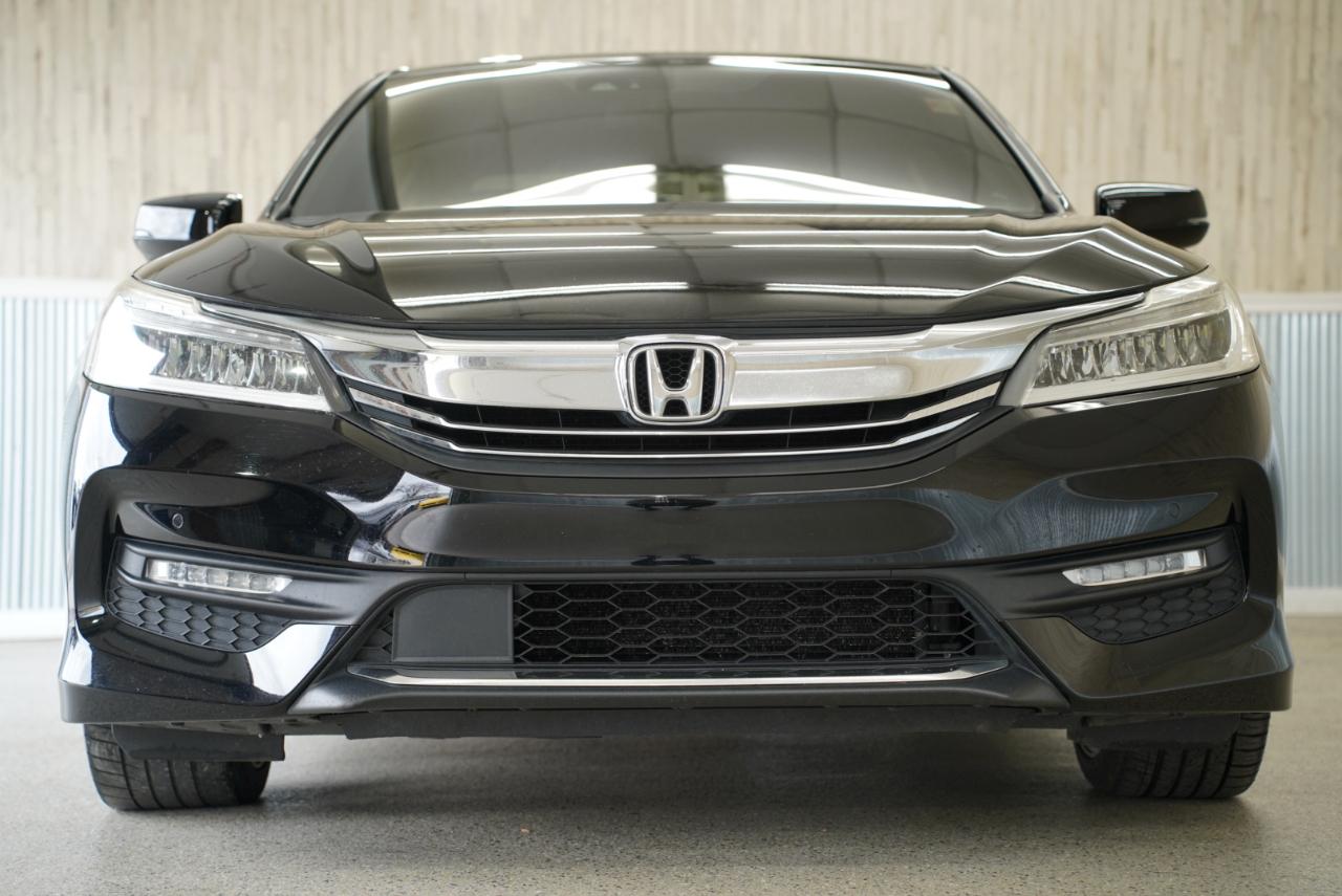 Honda Accord Sedan Touring Auto 2017