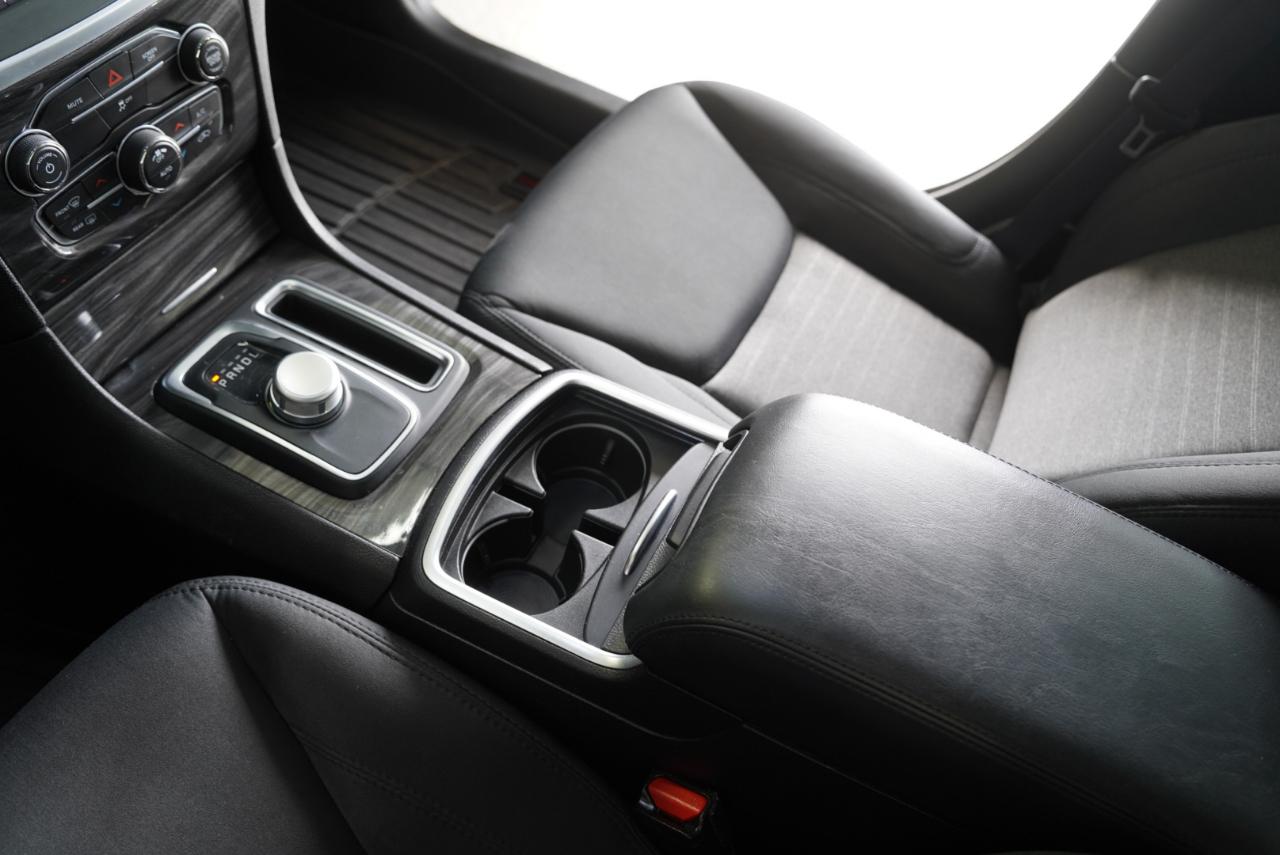 Chrysler 300 Touring RWD 2020