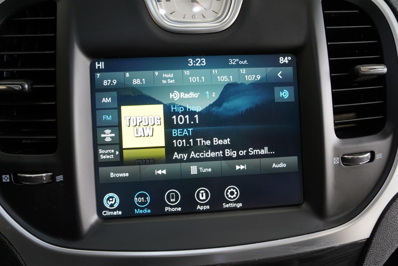 Chrysler 300 Touring RWD 2020