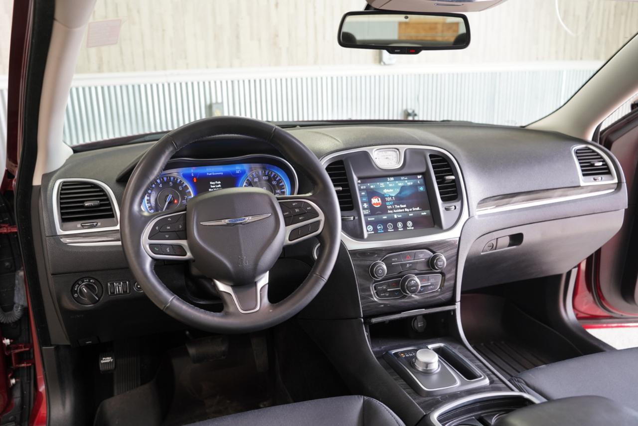 Chrysler 300 Touring RWD 2020