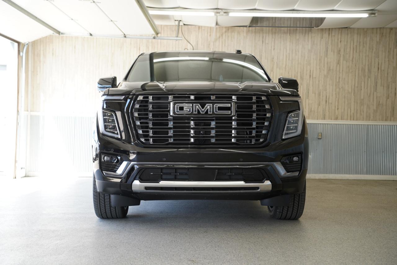 GMC Yukon 4WD 4dr Denali Ultimate 2025