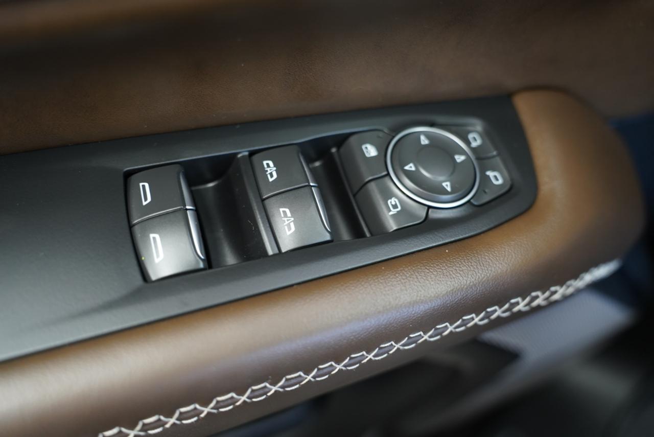 GMC Yukon 4WD 4dr Denali Ultimate 2025