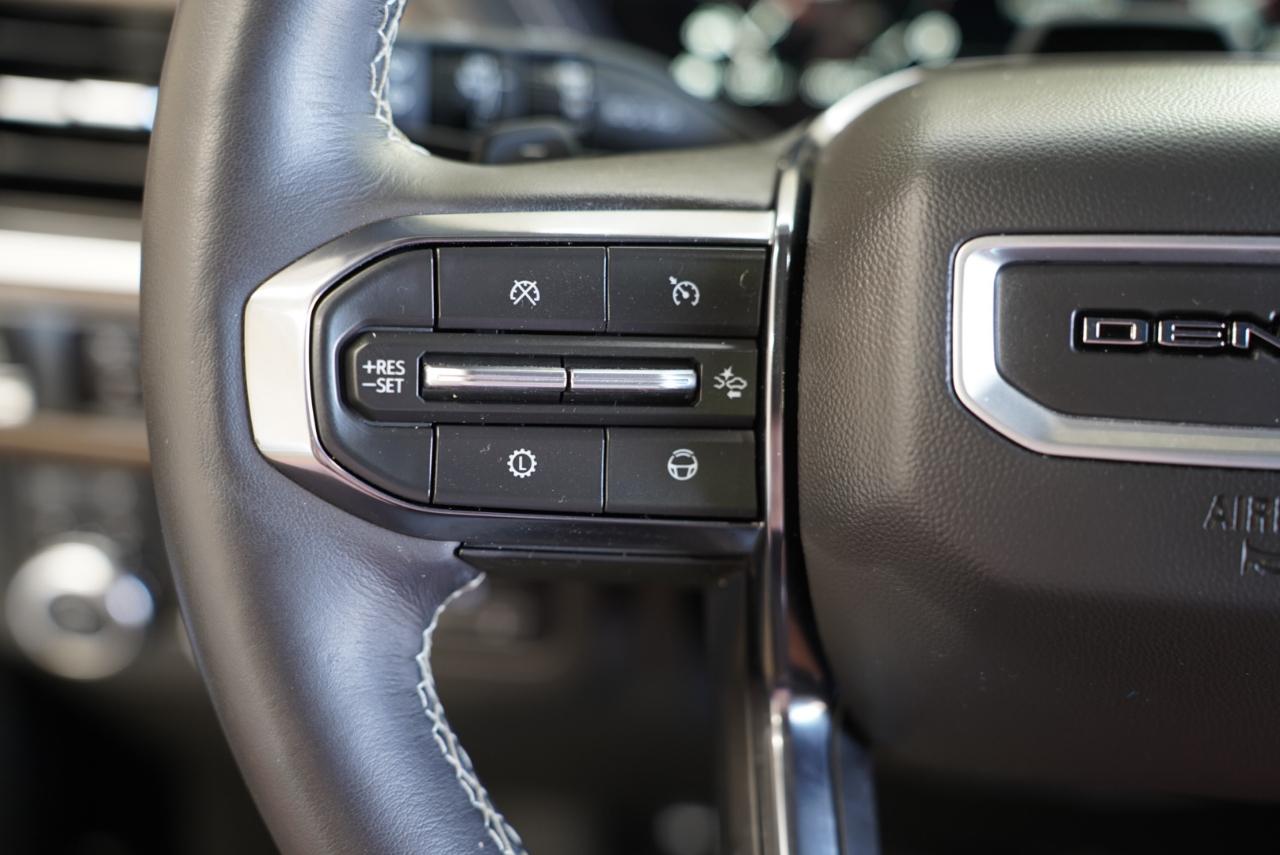 GMC Yukon 4WD 4dr Denali Ultimate 2025