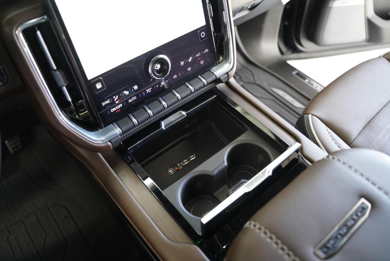 GMC Yukon 4WD 4dr Denali Ultimate 2025