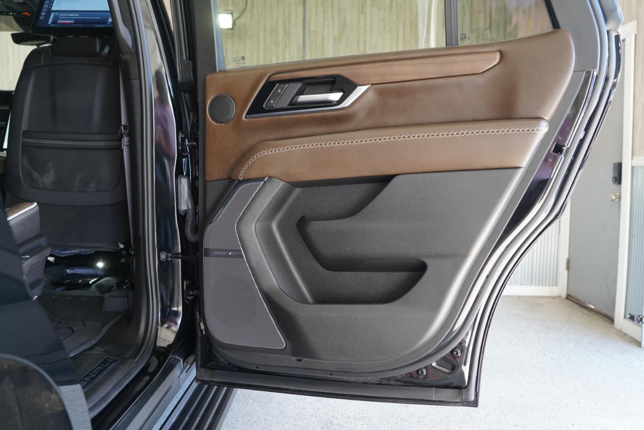 GMC Yukon 4WD 4dr Denali Ultimate 2025