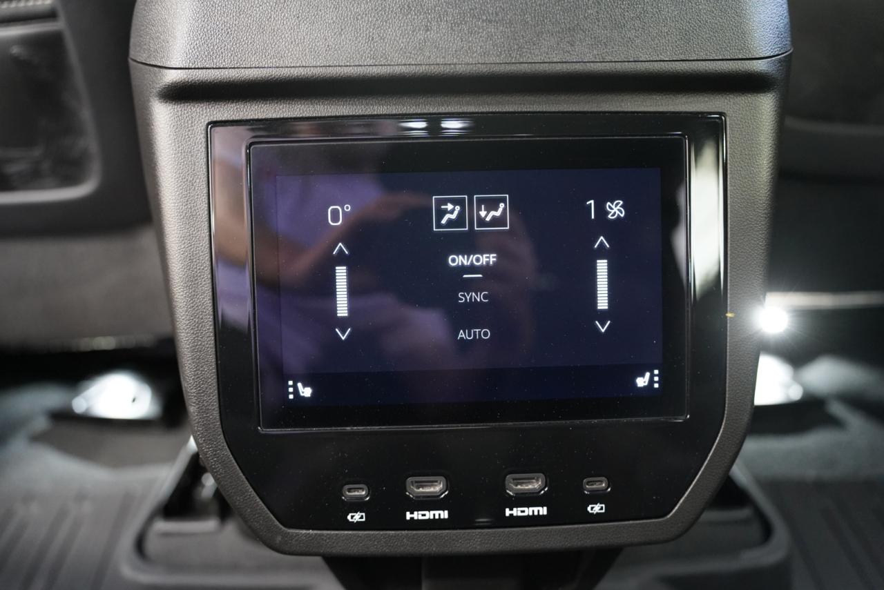 GMC Yukon 4WD 4dr Denali Ultimate 2025