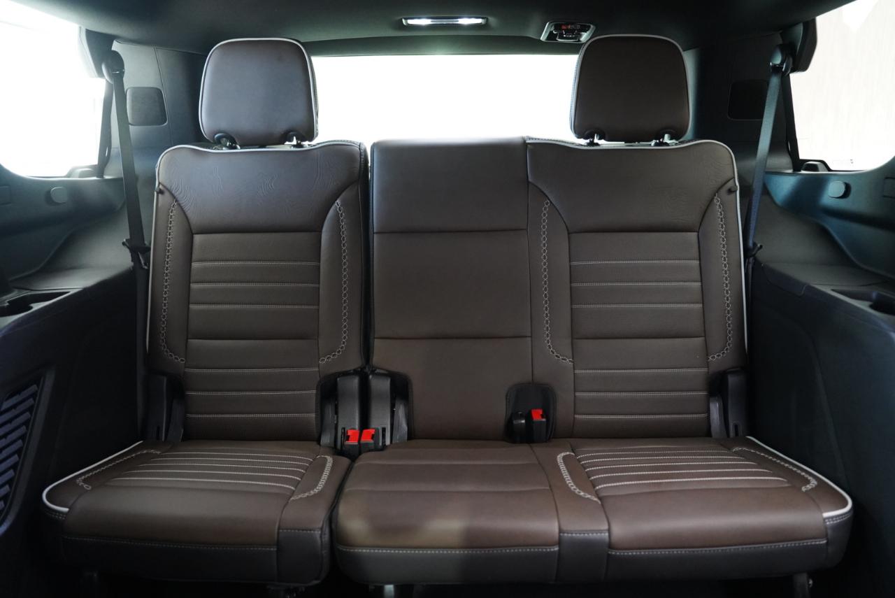 GMC Yukon 4WD 4dr Denali Ultimate 2025