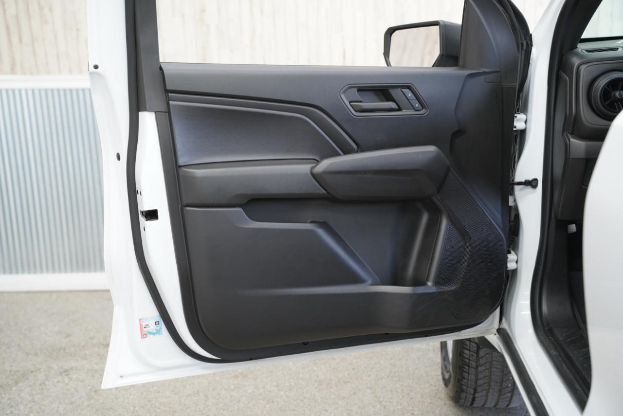 Chevrolet Colorado 2WD Crew Cab WT 2024