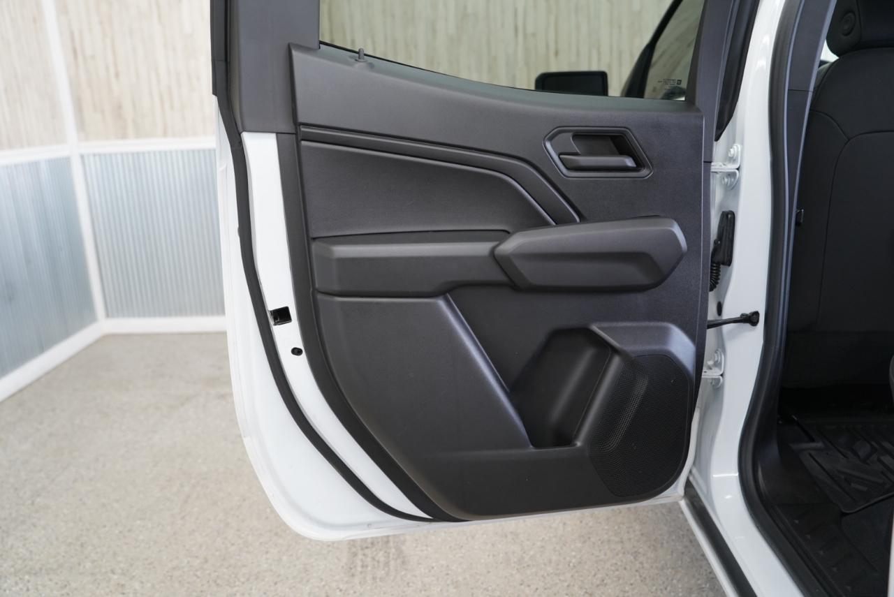 Chevrolet Colorado 2WD Crew Cab WT 2024